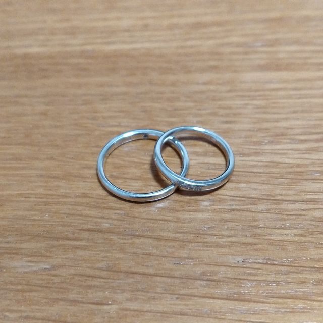 【4℃ BRIDAL(ヨンドシーブライダル)の口コミ】 ややアレルギー体質なので、プラチナ99.9％というのに惹かれて4℃ブライダ…