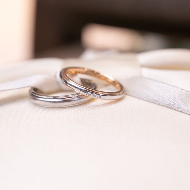 【Joie de treat.(ジョア・ドゥ・トリート)の口コミ】 妻が指輪のデザインを気に入り決めました。シンプルだが、ワンポイントに…
