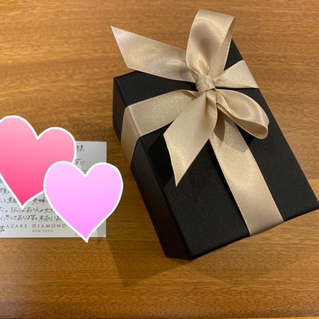 【ラザール ダイヤモンド(LAZARE DIAMOND)の口コミ】 婚約指輪もラザールで購入し、その品質とダイヤの輝きから結婚指輪もラザ…