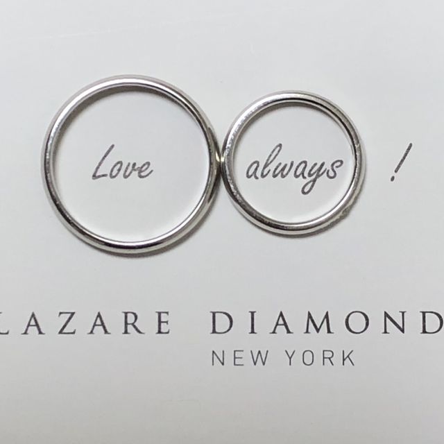 【ラザール ダイヤモンド(LAZARE DIAMOND)の口コミ】 ダイアモンドの輝き、フィット感、デザインが気に入りました。
種類やデザ…