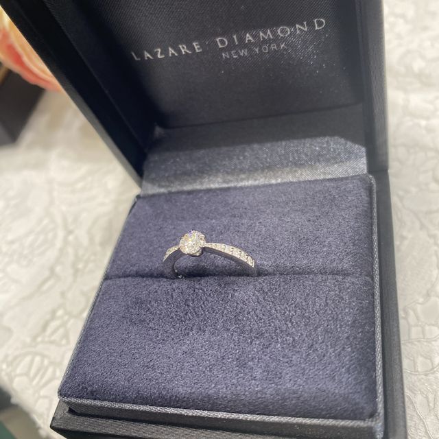 【ラザール ダイヤモンド(LAZARE DIAMOND)の口コミ】 世界三大カッターズブランドだけあって、明らかに他のブランドとは違う輝…