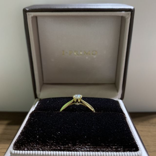 【アイプリモ(I-PRIMO)の口コミ】 形は一石タイプのヘラクレス
色は18Kゴールドにしました。
上から見ても横…