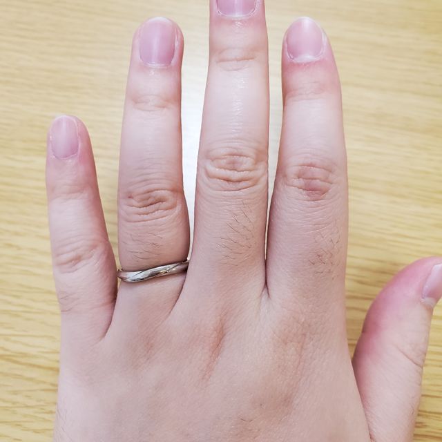 【アイプリモ(I-PRIMO)の口コミ】 派手ではないが、シンプルすぎないキレイなデザインであるところ。
自分の…