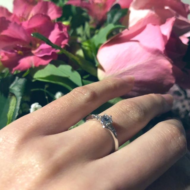 【銀座ダイヤモンドシライシの口コミ】 メレダイヤがある指輪とある程度デザインを絞って探していたので、指輪選…