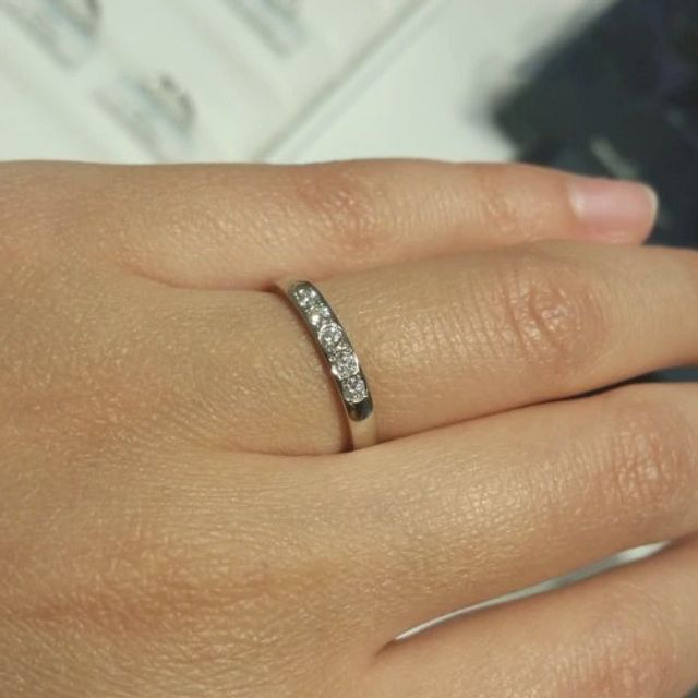 【銀座ダイヤモンドシライシの口コミ】 既存のリングをアレンジしたもので埋め込まれたダイヤモンドの数を調整し…