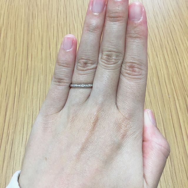 【銀座ダイヤモンドシライシの口コミ】 職場にキラキラした指輪をつけて行きにくい気持ちがありましたが、せっか…