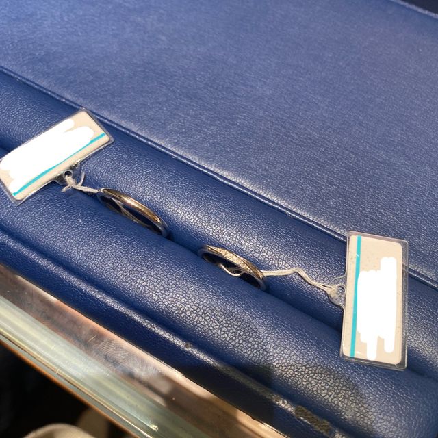 【銀座ダイヤモンドシライシの口コミ】 彼はシンプルなストレートタイプ、私は動きのあるデザインでダイヤモンド…