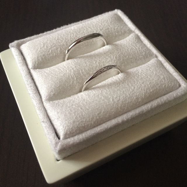 【LUCIE(ルシエ)の口コミ】 いくつか試着しましたが、こちらの指輪が他のものよりも幅が細い作りで華…