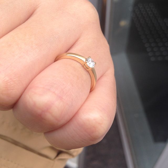 【JEWELRY  KAMATA(ジュエリーかまた)の口コミ】 すでに欲しいデザインや雰囲気は決まっていて、ゴールドの艶消しで爪は４…