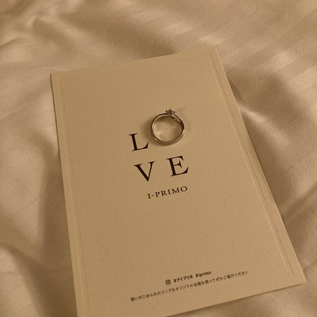 【アイプリモ(I-PRIMO)の口コミ】 指輪を渡す相手が実際に試着した姿を写真を撮った時に、ネックレスや時計…