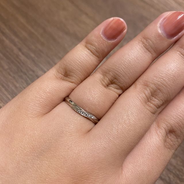 【アイプリモ(I-PRIMO)の口コミ】 太っていて指がかなり太いので細く柔らかい印象のデザインを探していてこ…