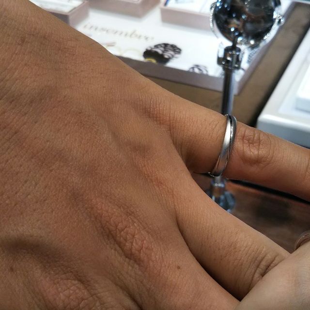 【PILOT BRIDAL(パイロットブライダル)の口コミ】 お互いが普段から身に付けるものだからこそ、シンプルに。を心がけました…