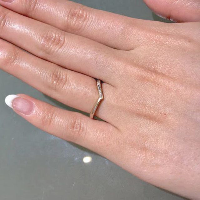 【杢目金屋(もくめがねや)の口コミ】 Ｖ字型のフォルムが綺麗であり、木目模様もしっかりと出ていると感じまし…