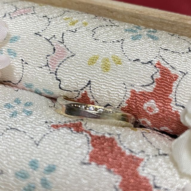 【杢目金屋(もくめがねや)の口コミ】 初めはオーソドックスなものを他店で購入しようと思っていたのですが、他…