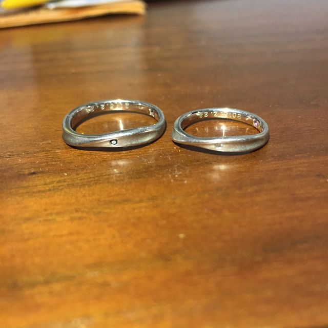 【Hamri(ハムリ)の口コミ】 初めは手作りの指輪は考えておらず色々なブランドを見ていましたが探して…