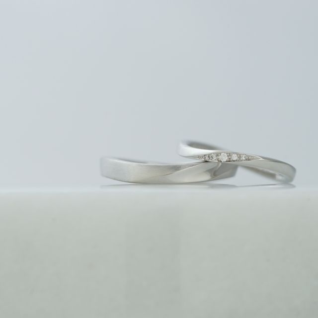 【THREE TREES(スリーツリーズ)の口コミ】 自分たちの好きなデザインに作れて素材も選べて、何よりお互いのために作…