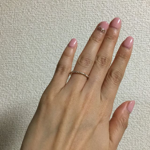 【カルティエ(Cartier)の口コミ】 飽きのこないシンプルなデザインと、キラキラ輝くエタニティタイプは、毎…