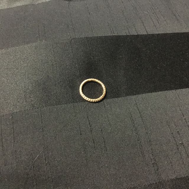 【カルティエ(Cartier)の口コミ】 飽きのこないシンプルなデザインと、キラキラ輝くエタニティタイプは、毎…