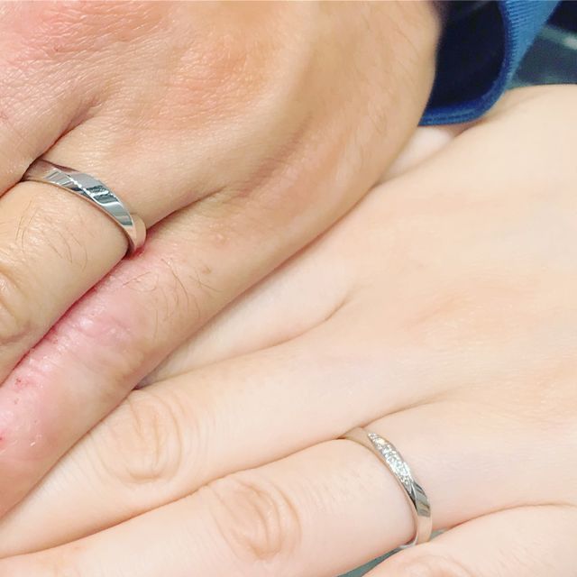 【アイプリモ(I-PRIMO)の口コミ】 付けた時に直感でこれだ！って思いました。
ねじれのあるデザインがどこか…