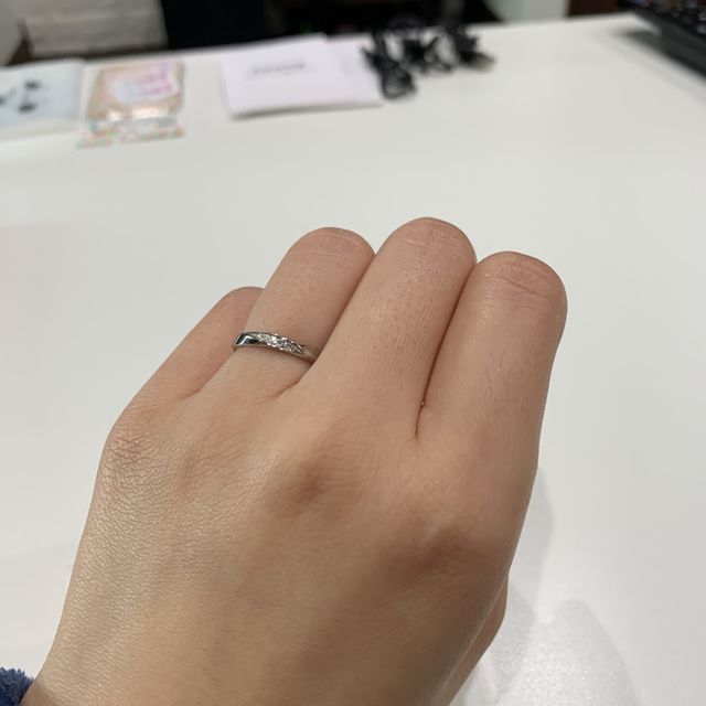 【アイプリモ(I-PRIMO)の口コミ】 結婚指輪もたくさんの種類があって、とても迷いました。男性物、女性物ど…