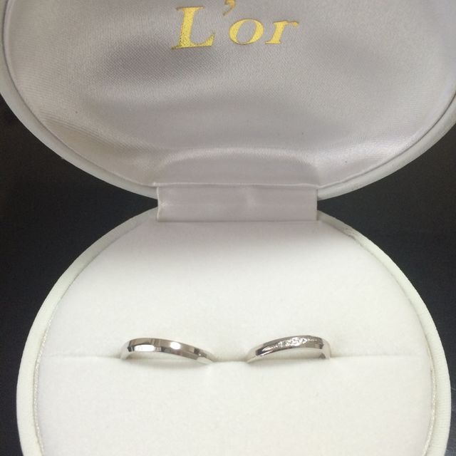 【L'or(ロル)の口コミ】 男性にも女性にも似合うシンプルな指輪を探していました。いろいろな指輪…
