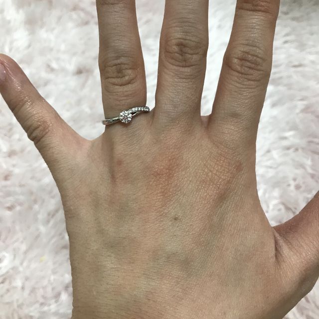 【アイプリモ(I-PRIMO)の口コミ】 王道！と思いつつも普通じゃつまらないしと悩んでいたが、少し変わったデ…