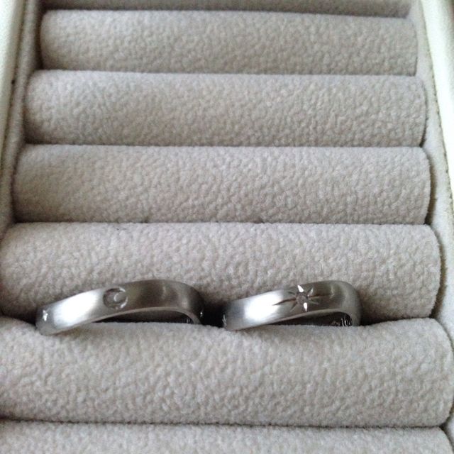 【JEWELRY  KAMATA(ジュエリーかまた)の口コミ】 フルオーダーで作ってくれるところを探していて
星空の指輪にしたくてここ…