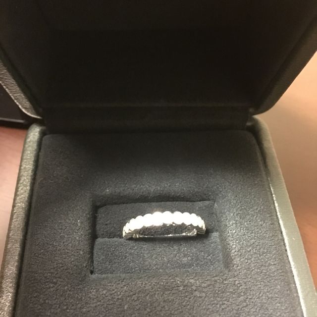 【グラフ(GRAFF)の口コミ】 指輪は絶対GRAFFにしようと、始めから思ってましたが、いざお店で色々見る…