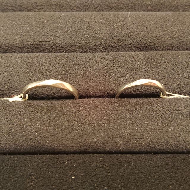 【TRECENTI(トレセンテ)の口コミ】 デザインが豊富のなかでストレートのデザインを探していた。
ストレートの…