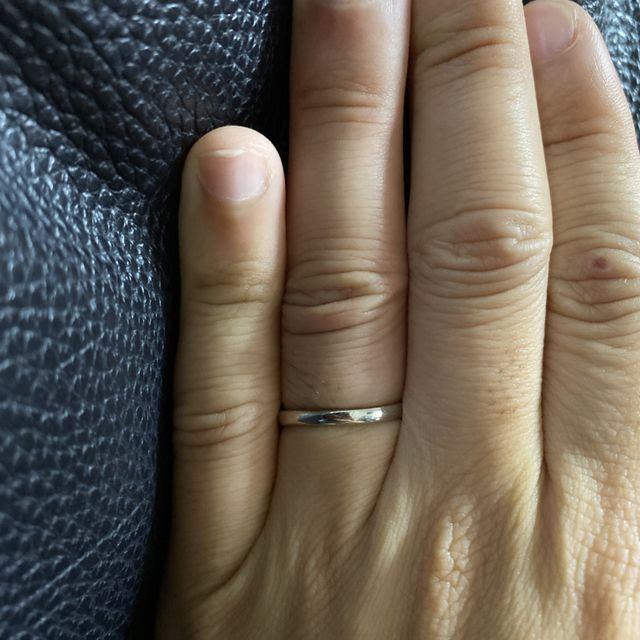 【俄(にわか)の口コミ】 ウェーブ型の形、細身のデザインをさがしていました。
着脱のしやすさもあ…