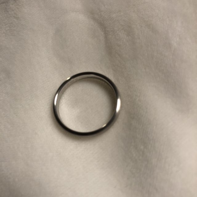 【【閉業】フラー・ジャコー(FURRER-JACOT)の口コミ】 装飾の無いシンプルなデザインの指輪を選びましたが、指輪の質感、表面の…