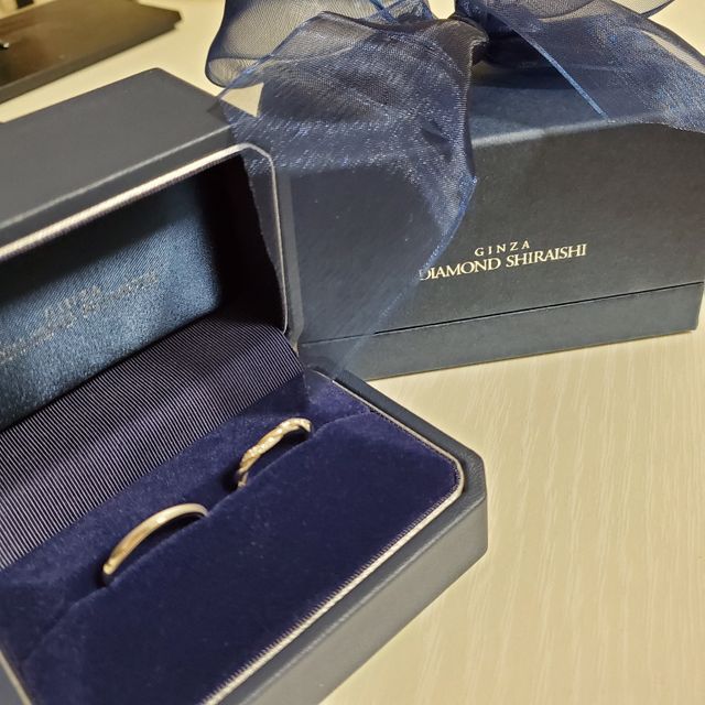 【銀座ダイヤモンドシライシの口コミ】 デザインが素敵なのと一生着けるものなのでアフターサービスもしっかりし…