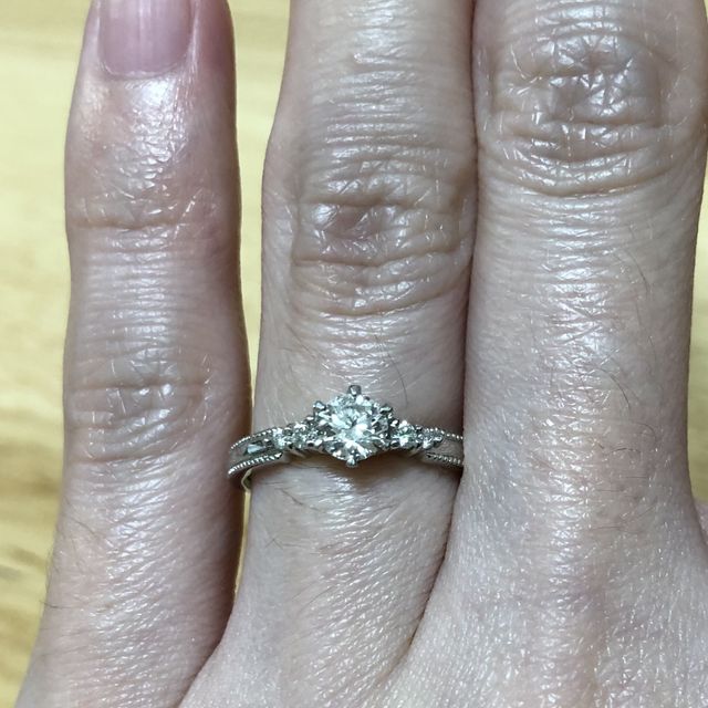 【garden(ガーデン)の口コミ】 ダイヤの高さがあまりなく、普段使いでも付けやすいものがいいなと思って…