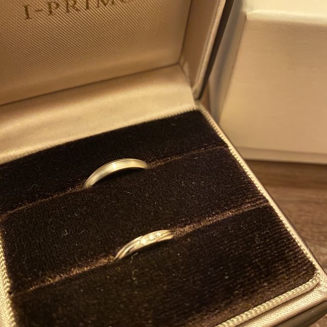 【アイプリモ(I-PRIMO)の口コミ】 シンプルなのにダイヤの主張もあり、仕事などでも付けやすいデザインだと…