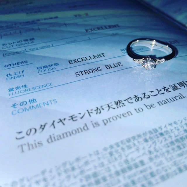 【銀座ダイヤモンドシライシの口コミ】 最初は結婚指輪か、婚約指輪、どちらかだけの予定でしたが、着け心地の良…