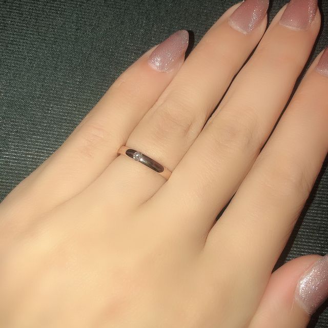 【COCKTAIL(カクテル)の口コミ】 もともとシンプルな一粒ダイヤのデザインを探していましたが、どれもダイ…