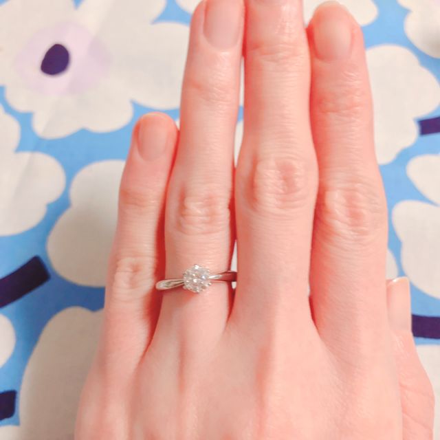 【ロコ・アラモードの口コミ】 ブランドよりもダイヤの質にこだわりたかったので、予算内で最高のダイヤ…