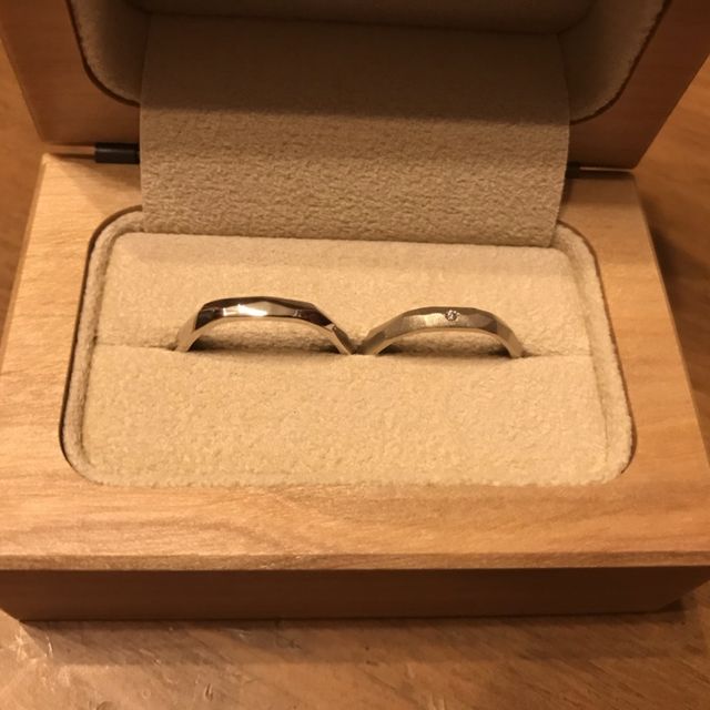 【uchimari(ウチマリ)の口コミ】 ブランドにもこだわりが無く、お店の指輪を見に行ってもなかなかコレとい…