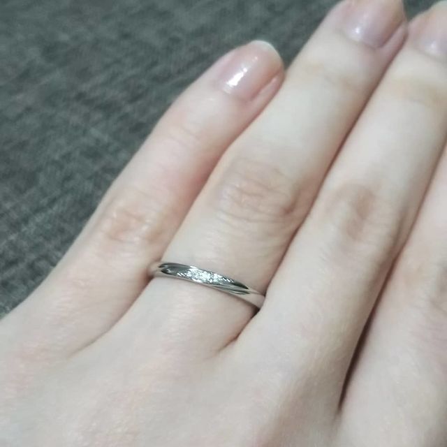 【アイプリモ(I-PRIMO)の口コミ】 結婚指輪の希望として
・シンプルで細身
・ダイヤは1石よりも3～5石くらい…