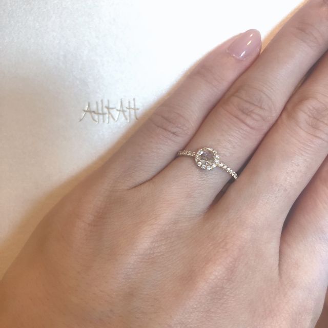 【AHKAH(アーカー)の口コミ】 具体的なブランドやデザインで決めていたわけではなかったのですが、一目…