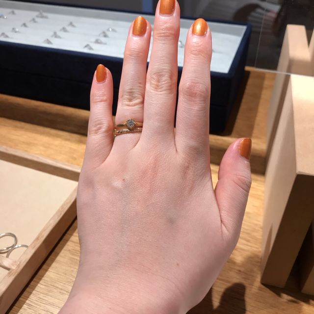 【ith(イズ)の口コミ】 リングのつけ心地で決める方も多いと聞きますが、デザインが豊富なので試…