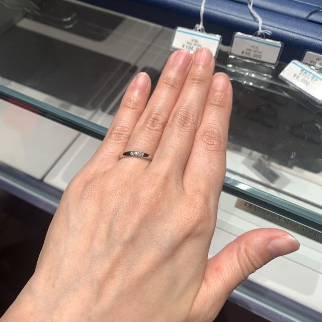 【銀座ダイヤモンドシライシの口コミ】 大手ブランドの指輪と変わりないデザインです。ブランドさんと似たような…