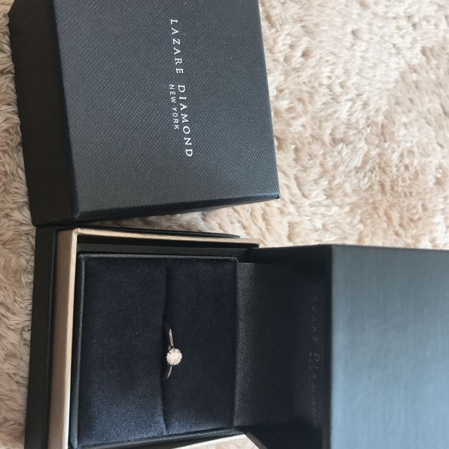 【ラザール ダイヤモンド(LAZARE DIAMOND)の口コミ】 ダイヤの輝きに魅了されて、ここに決めました。
世界三大カッターズブラン…