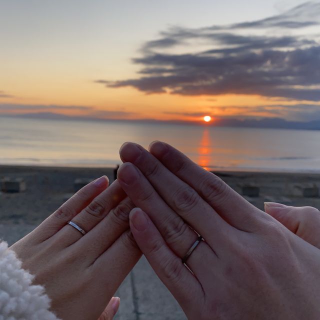 【鎌倉彫金工房の口コミ】 以前より結婚指輪は手作りを検討していました。彼女も何かを作ることが好…