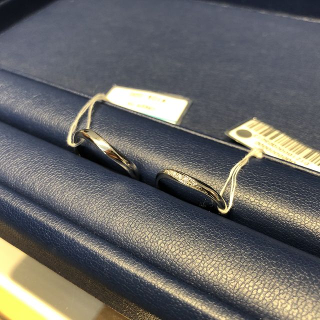 【銀座ダイヤモンドシライシの口コミ】 末永く毎日身に着ける結婚指輪なので、気に入ったデザインで付け心地が良…