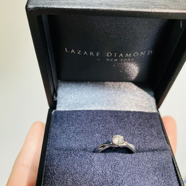 【ラザール ダイヤモンド(LAZARE DIAMOND)の口コミ】 ダイヤモンドの輝きが素晴らしく、スタッフさんが親身になって説明してく…