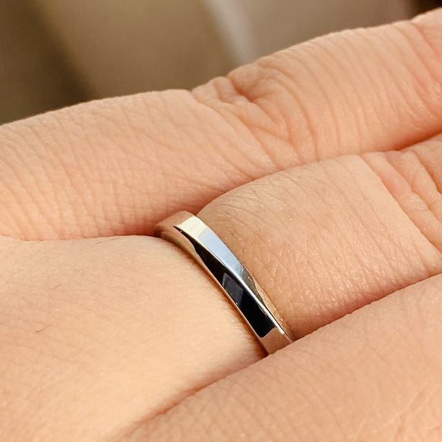 【アイプリモ(I-PRIMO)の口コミ】 元々ダイヤモンドが付いていないシンプルなデザインを探していましたが、…