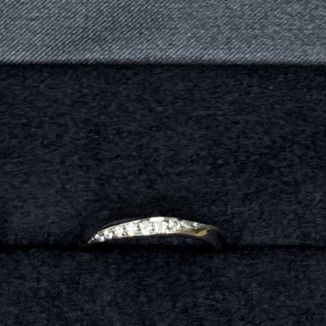 【ラザール ダイヤモンド(LAZARE DIAMOND)の口コミ】 ・プラチナ
・ダイヤあり
・15万円以内

上記で検討していました。
何店舗…