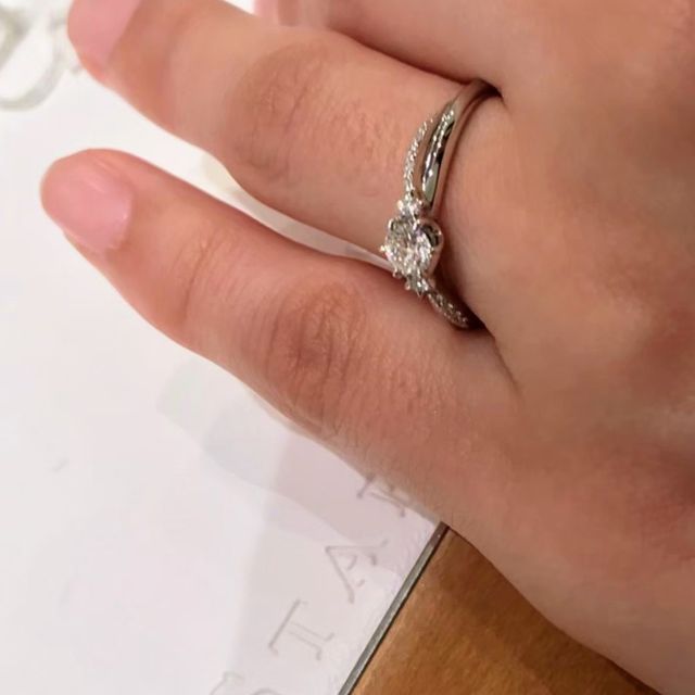 【STAR JEWELRY(スタージュエリー)の口コミ】 はめたときのフィット感がとても良かったです。ストレート以外にもバリエ…