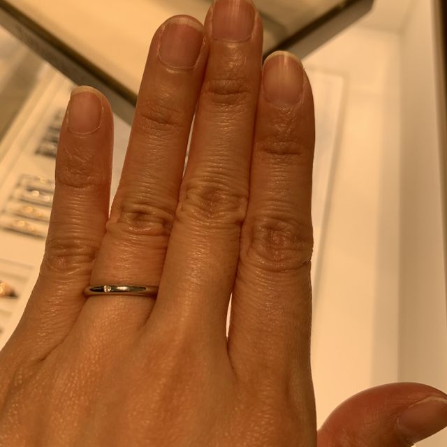【ティファニー(Tiffany & Co.)の口コミ】 ティファニーさんの指輪は6つほどお試ししました。
さりげなくてシンプル…
